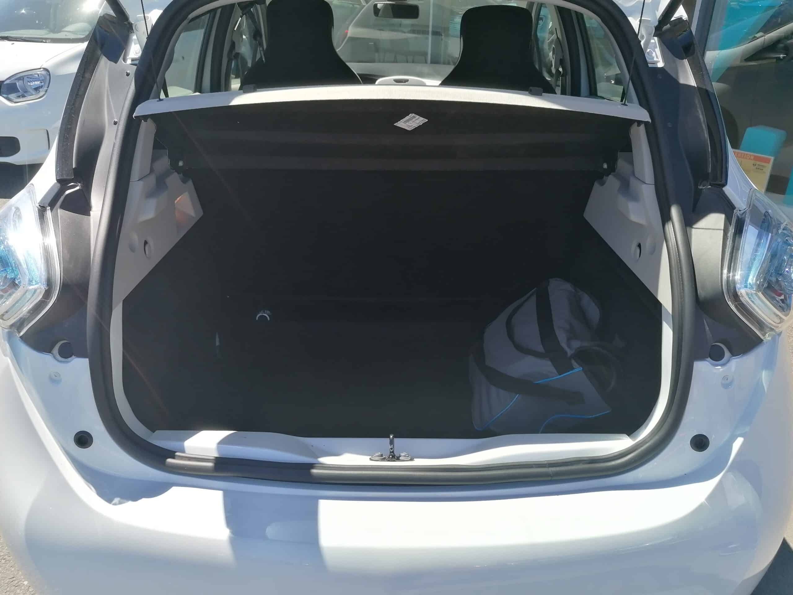 Photo Location voiture électrique Zoé - île d'Yeu